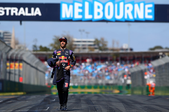 红牛车队里卡多