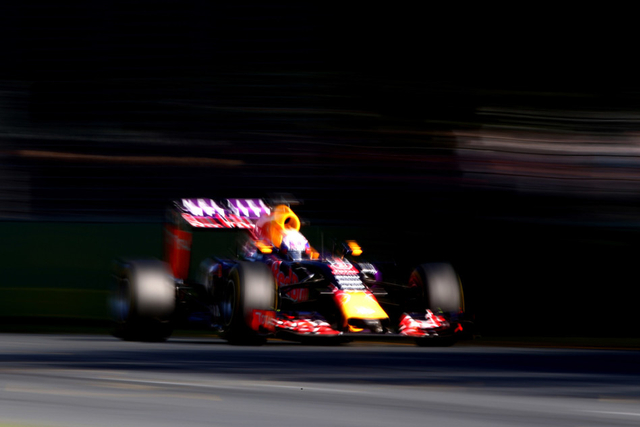 红牛车队里卡多