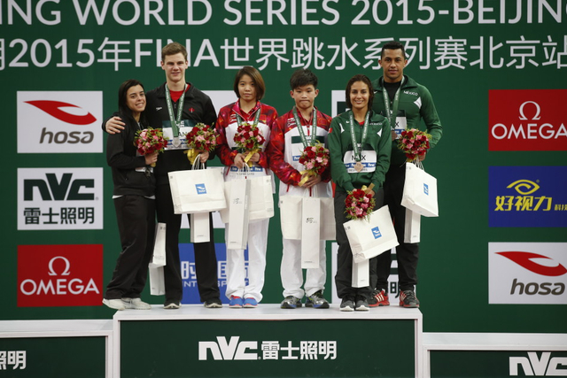 男女混合10米跳台颁奖