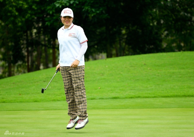 跳起来小球也没进