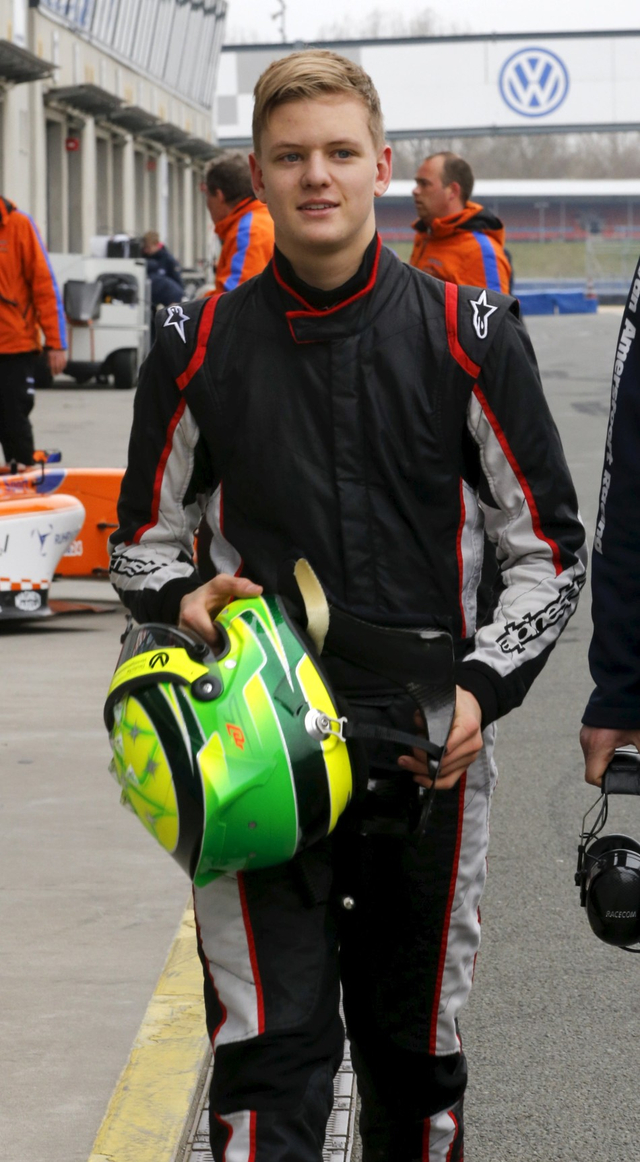 米克-舒马赫参加F4试车