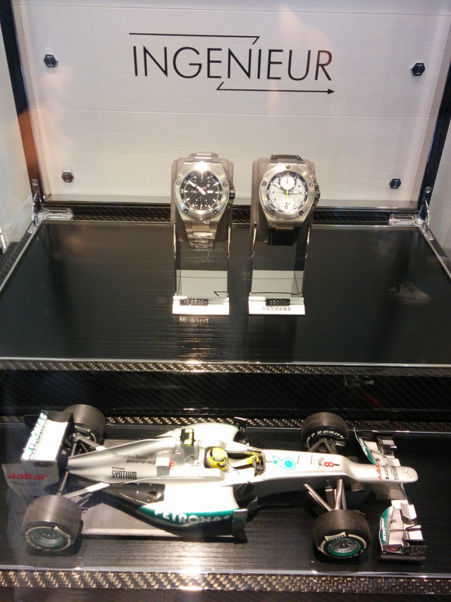 罗斯博格限量版腕表