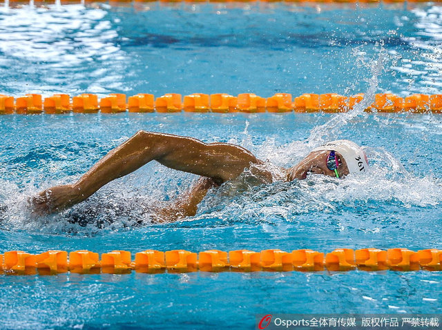 孙杨轻松应战