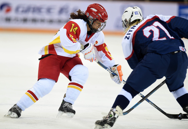 孙锐和对手争夺