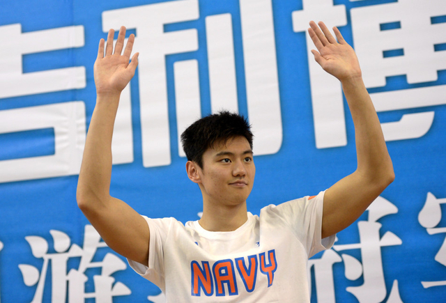 宁泽涛在领奖台上