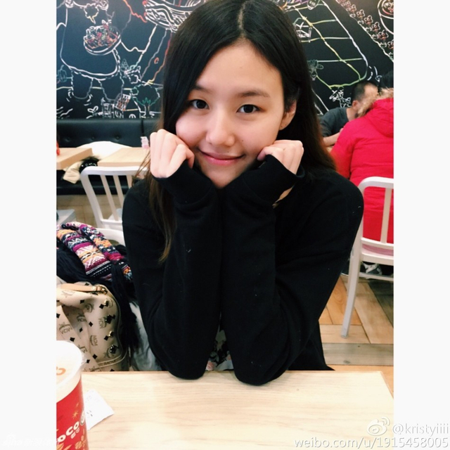 游泳美女刘湘惊艳