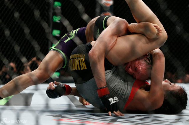 UFC186精彩瞬间集锦 14