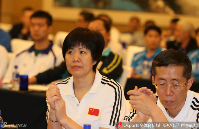 郎平出席亚锦赛会议