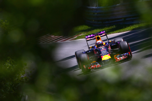 红牛车队里卡多