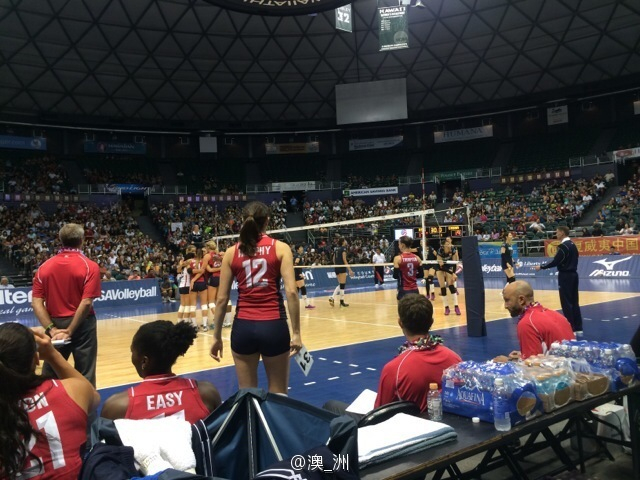 汤普森墨菲准备上场