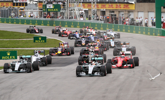 发车后汉密尔顿领跑