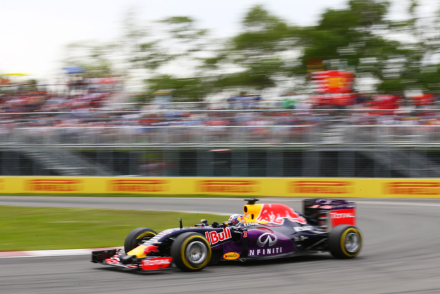 红牛车队里卡多