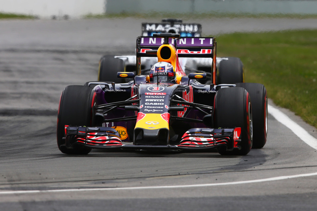 红牛车队里卡多