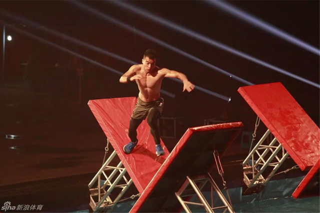 江苏卫视大型户外闯关节目《极限勇士》首播