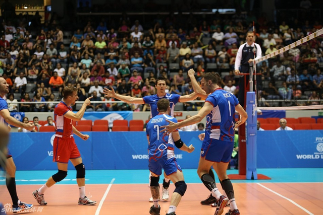 斯洛伐克队庆祝得分