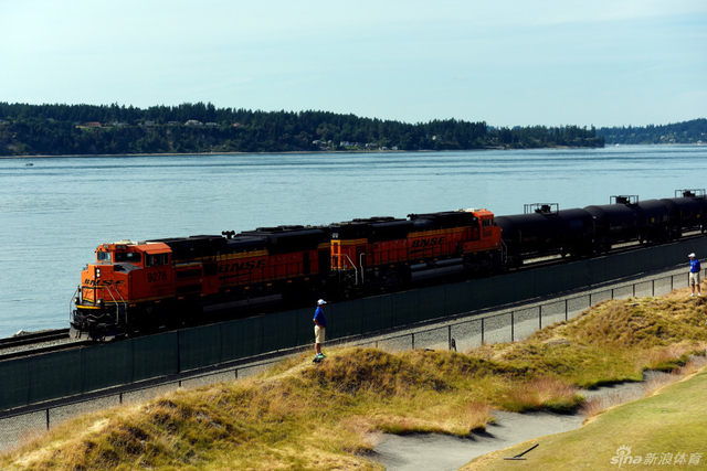 铁路由伯灵顿北方圣太菲铁路公司经营