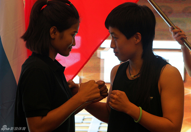 《丝路英雄》揭幕战称重仪式