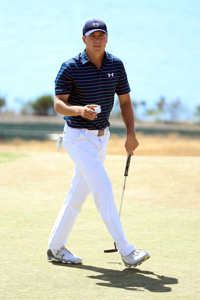 斯皮思抓到小鸟