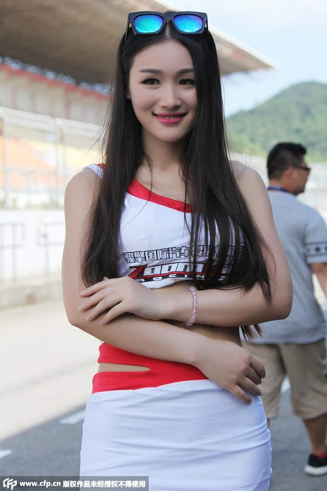 澳门赛车节长腿宝贝美艳动人