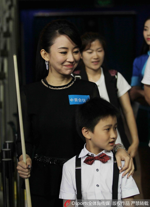 潘晓婷心情不错