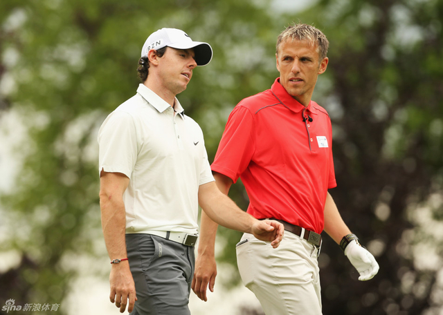 与曼联球星菲利普-内维尔下场