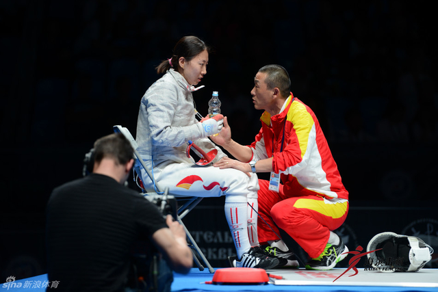 中国女佩主教练茅禕勋、王盟