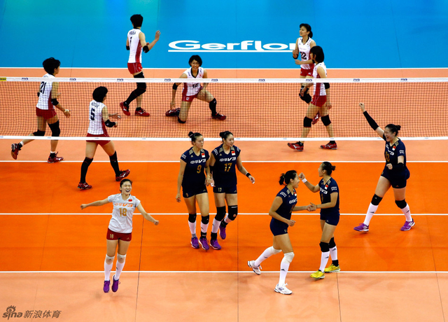 中国队激情庆祝