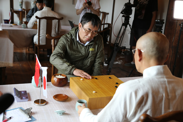 聂卫平落子