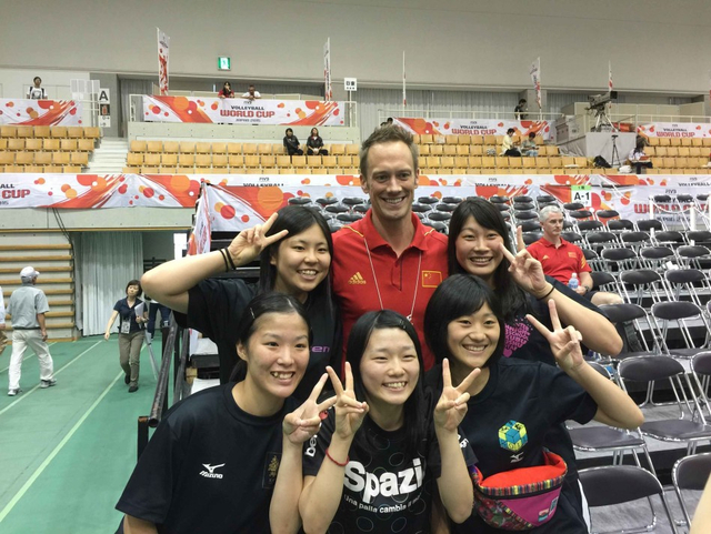 女排姑娘和她们的洋教练