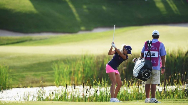 古尔比斯曼妙身材