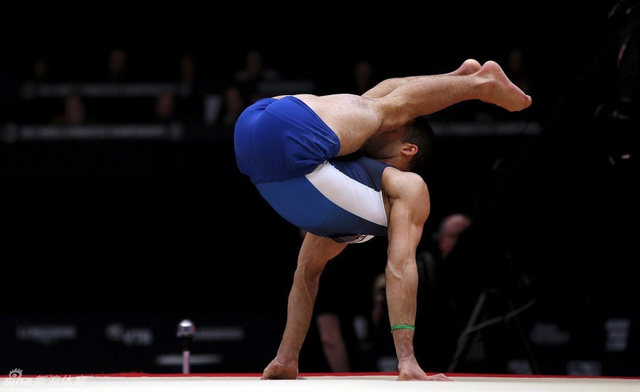 体操男子全能决赛精彩纷呈