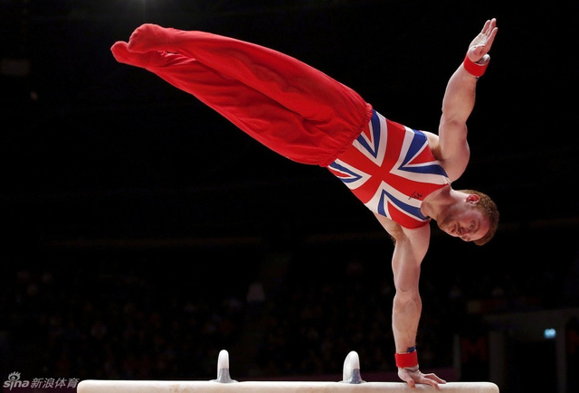 英国选手丹尼尔下法