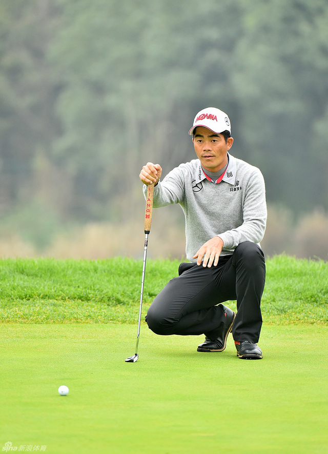 梁文冲果岭看线