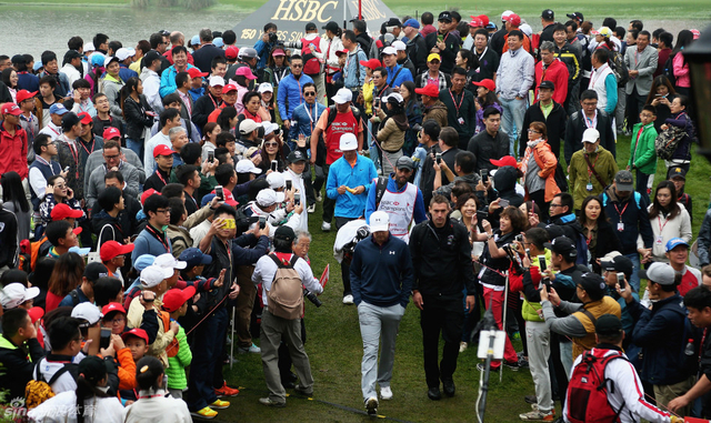 人山人海的支持者