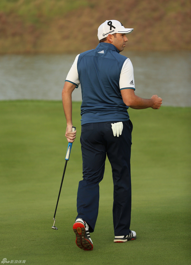 加西亚带黑丝带祈祷