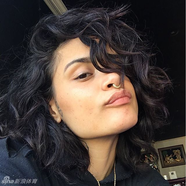 欧文性感新女友曝光