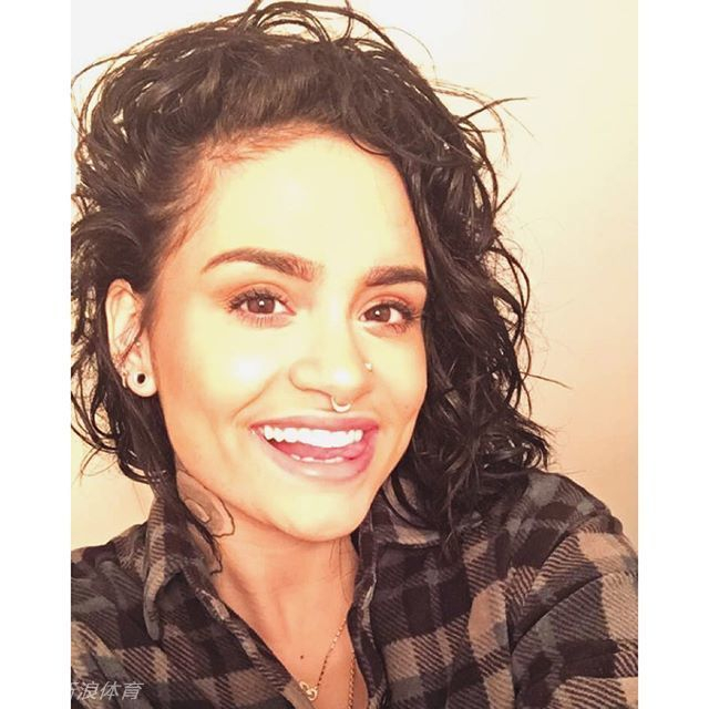 欧文性感新女友曝光