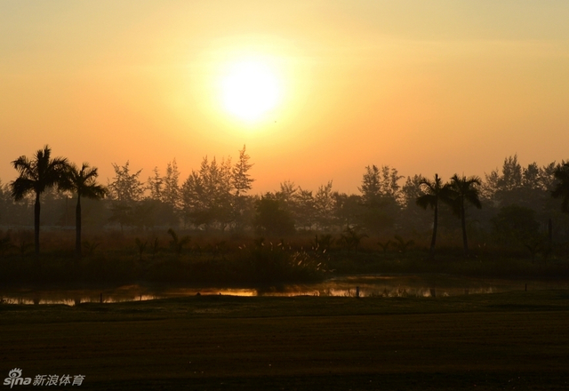 仰光皇家民加拉顿乡村俱乐部日出