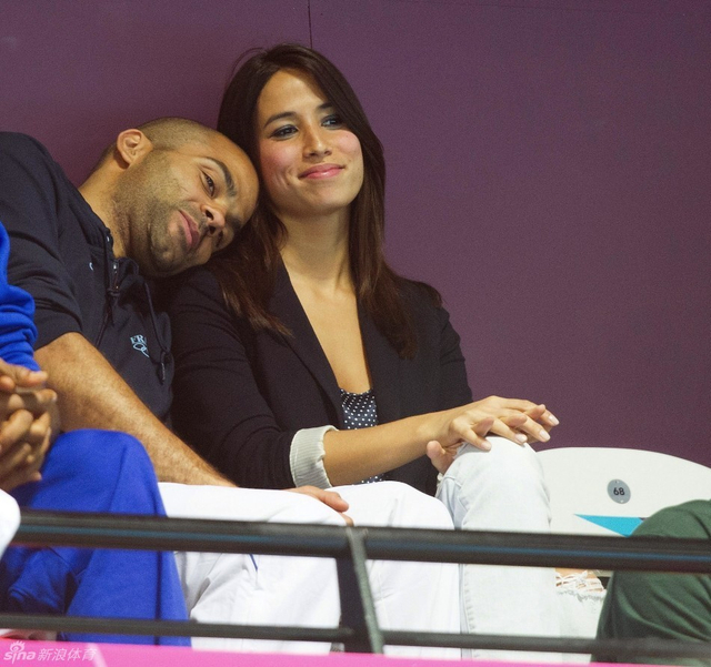 帕克小鸟依人状，每个人都会想有一个依靠