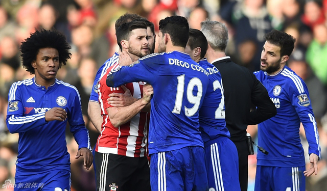 科斯塔同肖恩朗发生争执