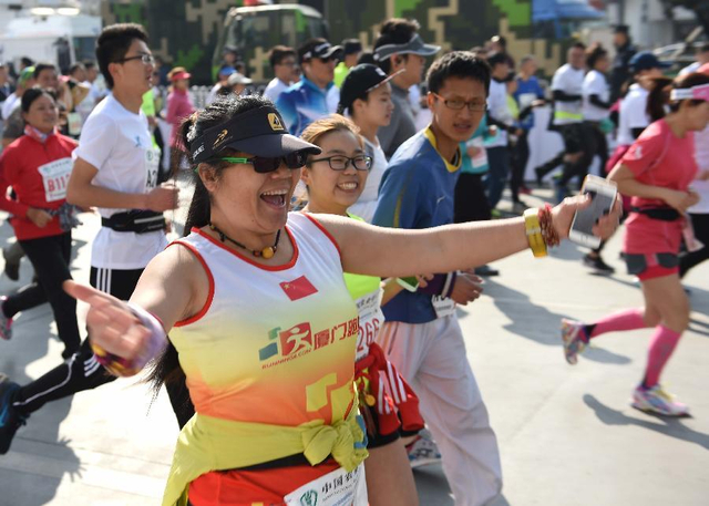  昆明高原半程马拉松赛落幕