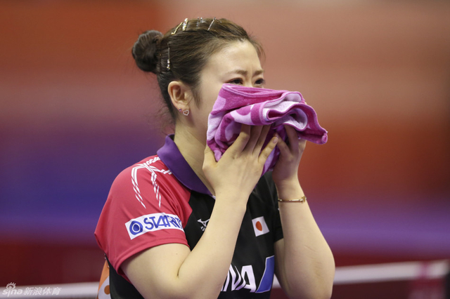 福原爱喜极而泣