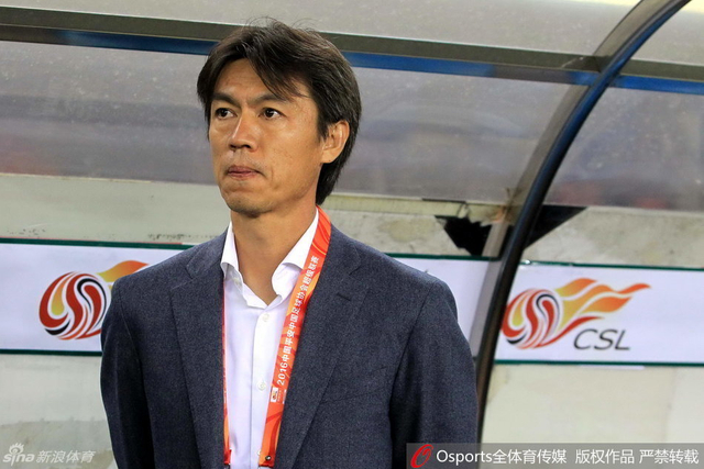 绿城主帅洪明甫