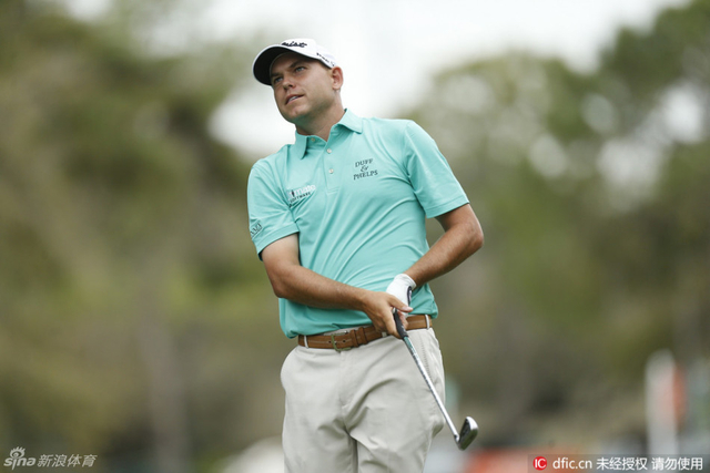 比尔-哈斯17洞攻果岭