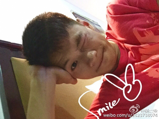 田径小鲜肉谢震业帅气照