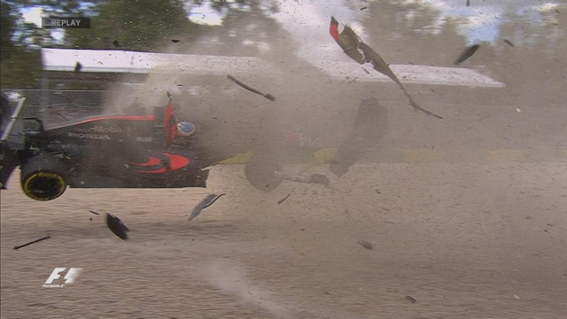 阿隆索发生严重撞车事故