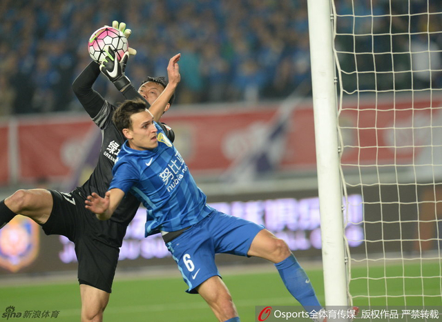 塞恩斯伯里与李帅冲撞