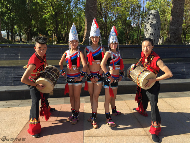 云南风情表演组合