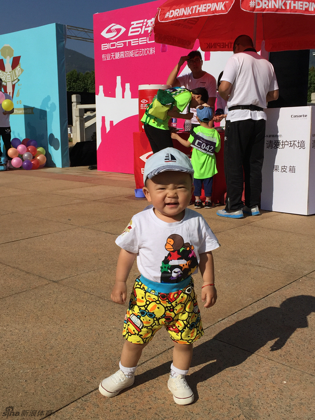 “小伙子”笑开花