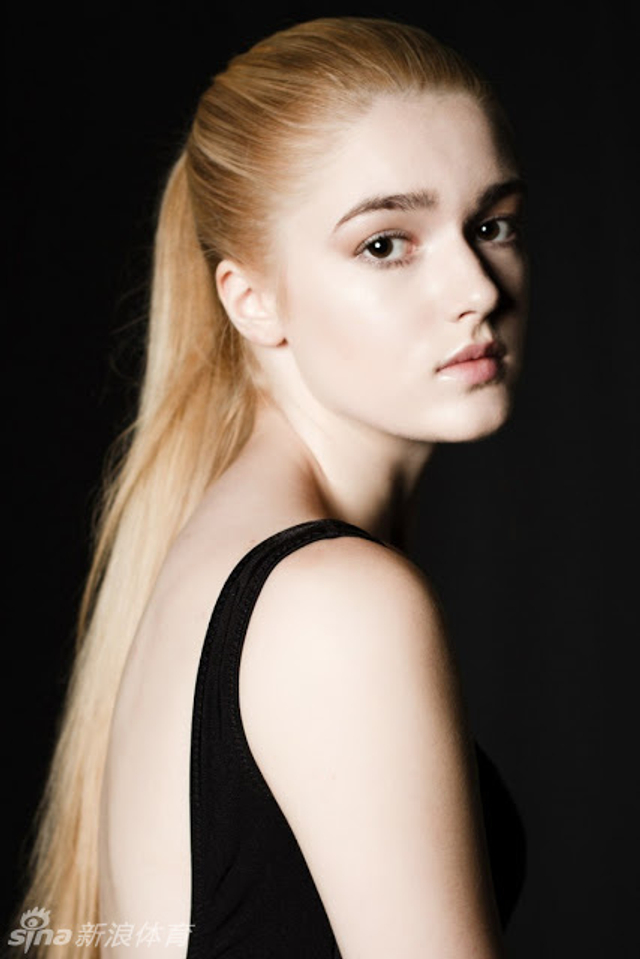 芭比娃娃女排球员爆红网络